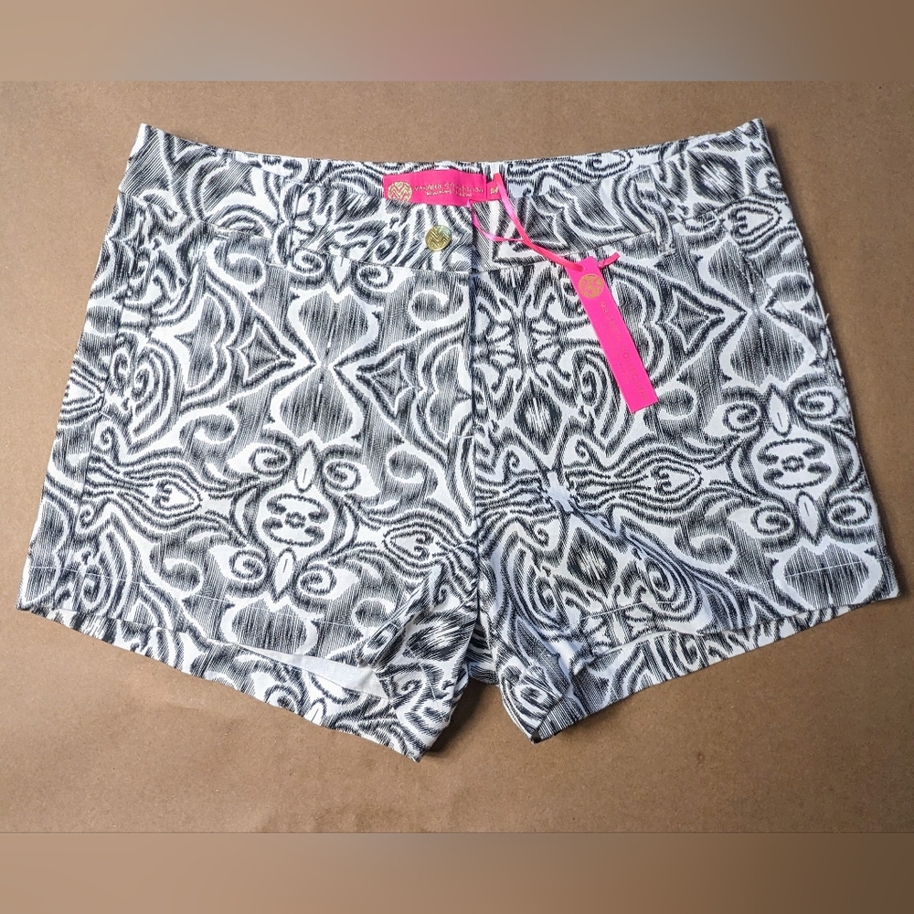 Macbeth Collection Shorts (Size M)